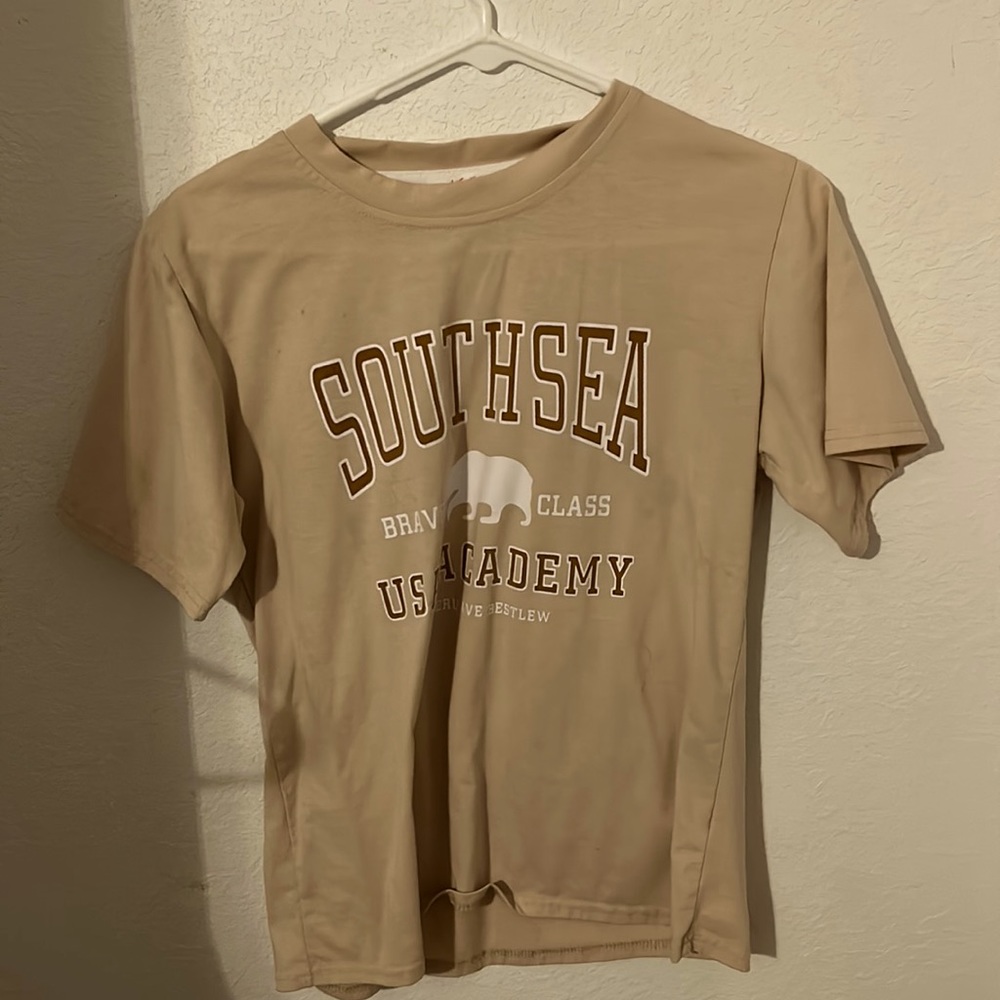 Tan t-shirt size small